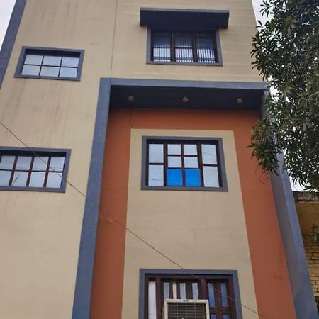 Namo Guest House Only For Indians Βαρανάσι Εξωτερικό φωτογραφία