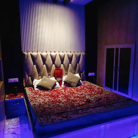 Namo Guest House Only For Indians Βαρανάσι Εξωτερικό φωτογραφία