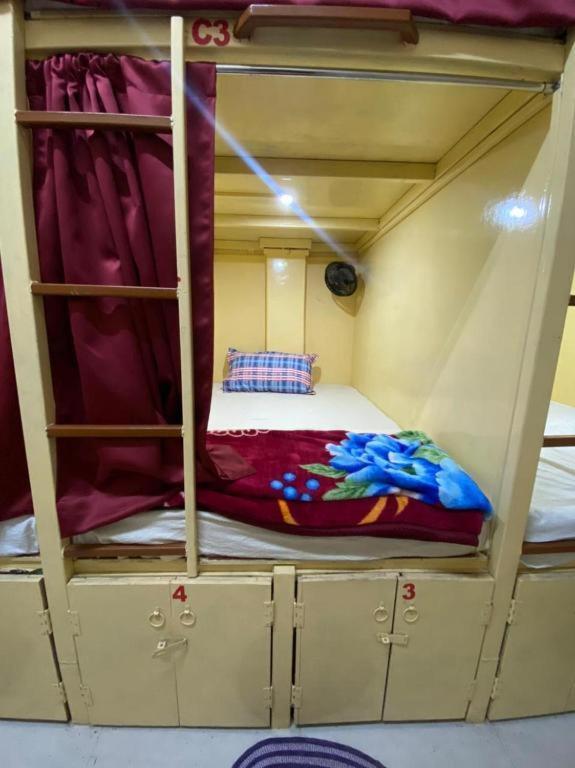 Namo Guest House Only For Indians Βαρανάσι Εξωτερικό φωτογραφία
