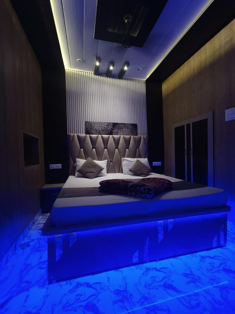 Namo Guest House Only For Indians Βαρανάσι Εξωτερικό φωτογραφία