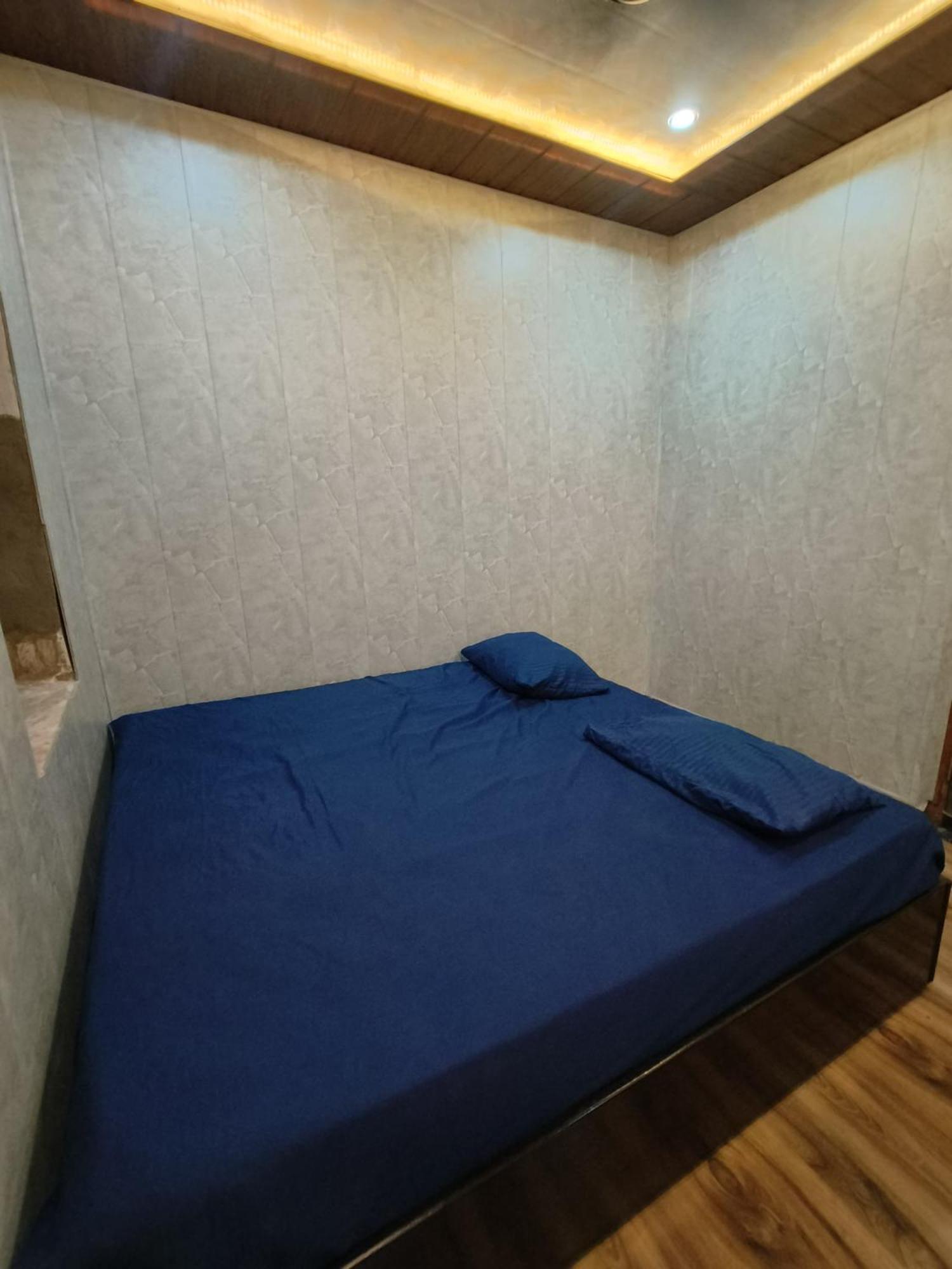 Namo Guest House Only For Indians Βαρανάσι Εξωτερικό φωτογραφία