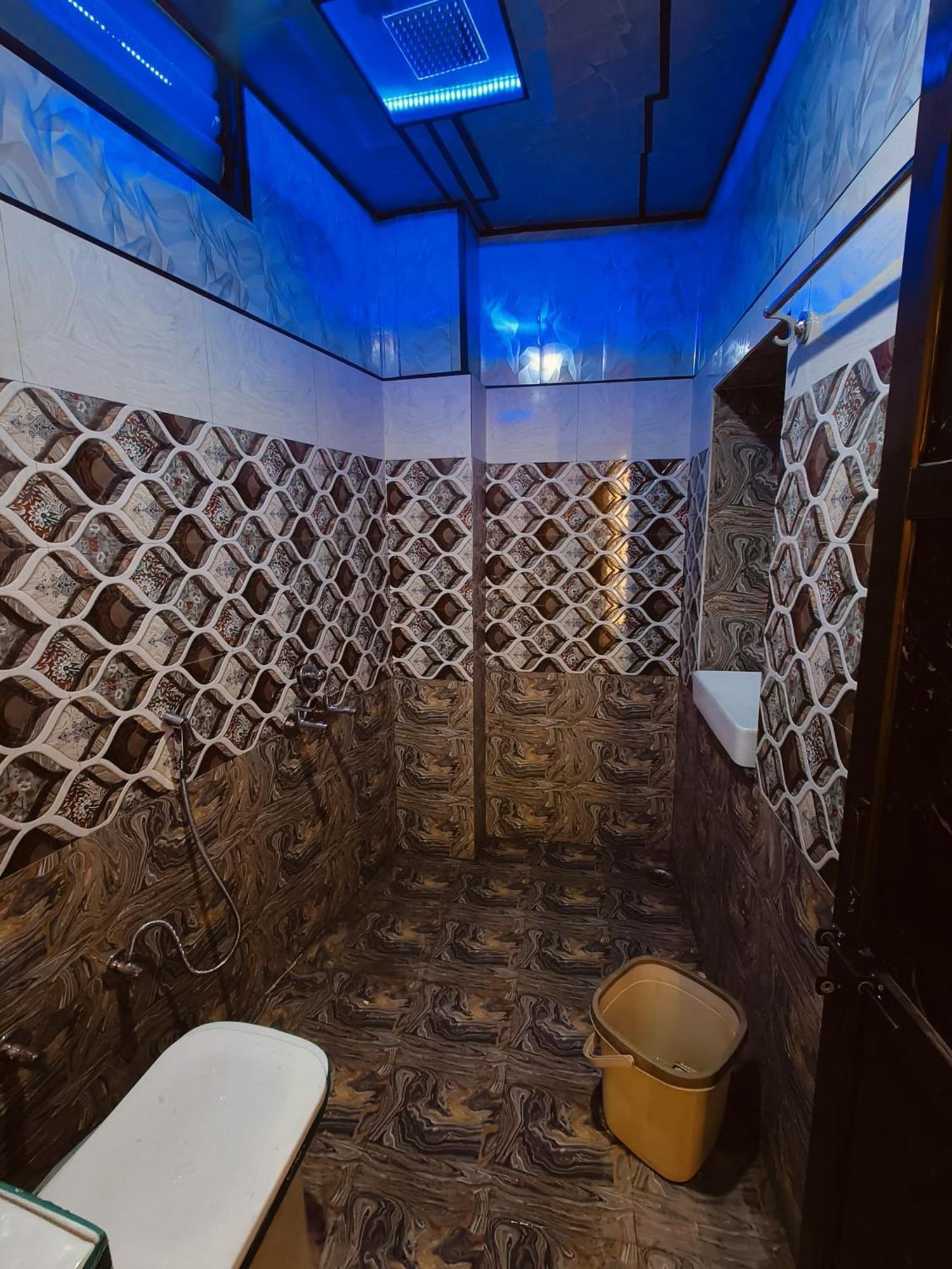 Namo Guest House Only For Indians Βαρανάσι Εξωτερικό φωτογραφία