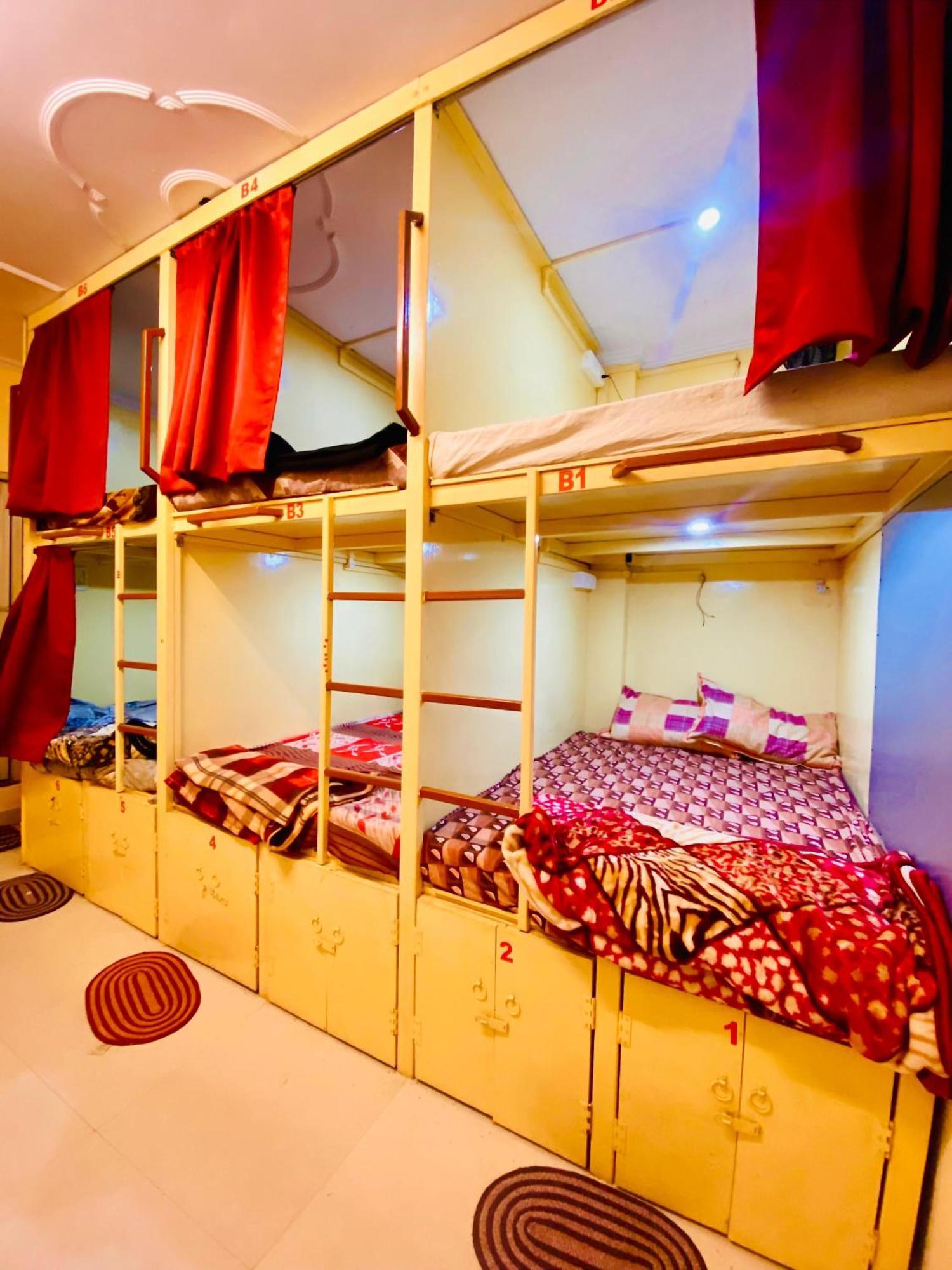 Namo Guest House Only For Indians Βαρανάσι Εξωτερικό φωτογραφία